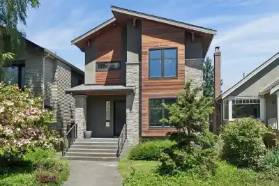 4481 W 15TH AVENUE, Vancouver BC V6R 3B1