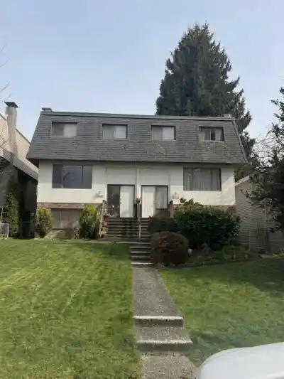 1536 ST. ANDREWS AVENUE, North Vancouver BC V7L 3L5
