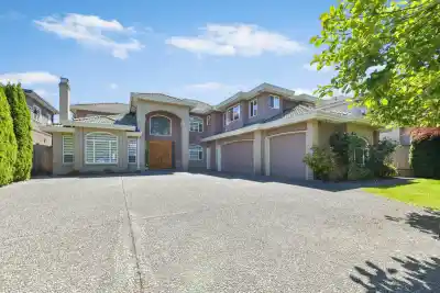 9760 GILHURST CRESCENT, Richmond BC V7A 1P2