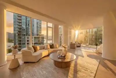 802 1409 W PENDER STREET, Vancouver BC V6G 2S3