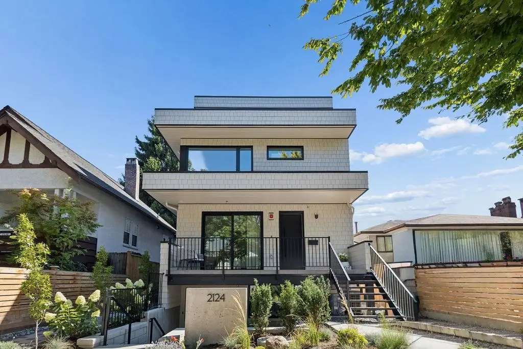 1 2124 E 8 AVENUE, Vancouver BC V5N 1V5