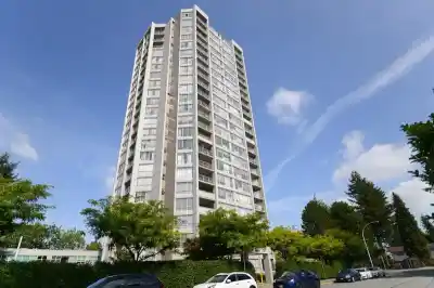702 14881 103A AVENUE, Surrey BC V3R 0M5