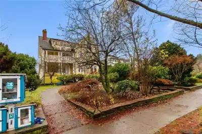 2770 CAMBRIDGE STREET, Vancouver BC V5K 1L7