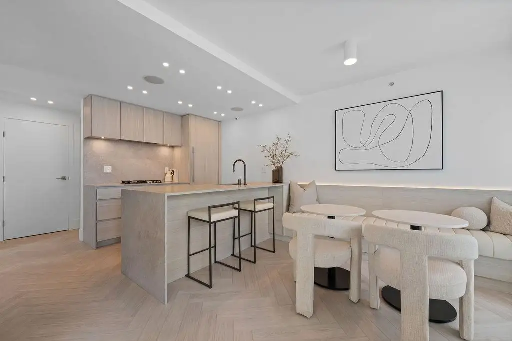 2206 1438 RICHARDS STREET, Vancouver BC V6Z 3B8