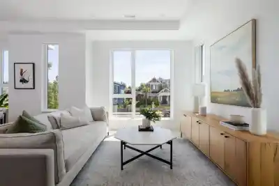 213 715 W 49TH AVENUE, Vancouver BC V5Z 0L1