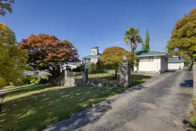 3681 MCGILL STREET, Vancouver BC V5K 1J3
