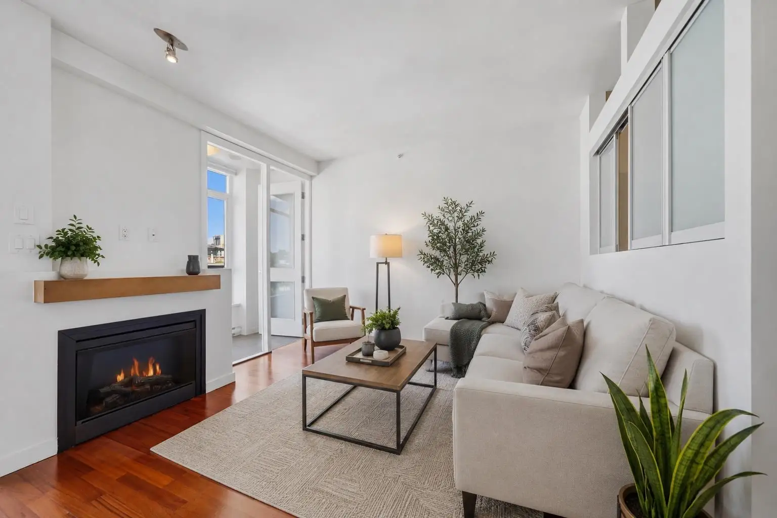 306 2055 YUKON STREET, Vancouver BC V5Y 4B7