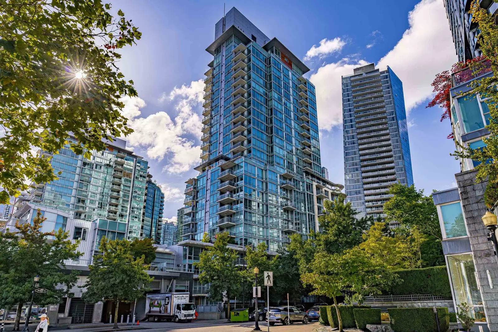 807 590 NICOLA STREET, Vancouver BC V6G 3J8
