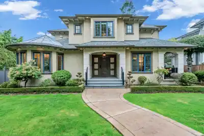 6011 ADERA STREET, Vancouver BC V6M 3J3