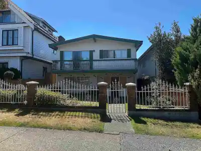 3126 E 20TH AVENUE, Vancouver BC V5M 2V5