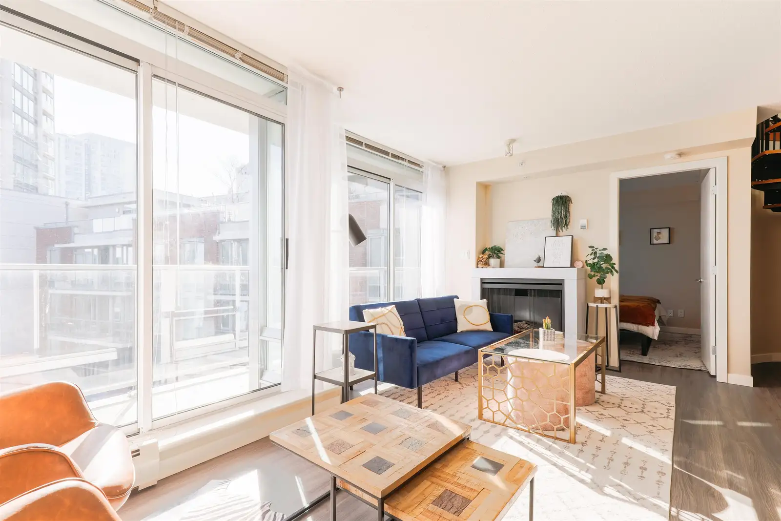 711 618 ABBOTT STREET, Vancouver BC V6B 0B9