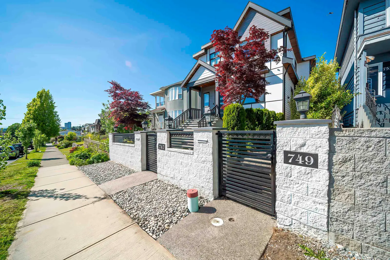 749 E 60TH AVENUE, Vancouver BC V5X 2A5