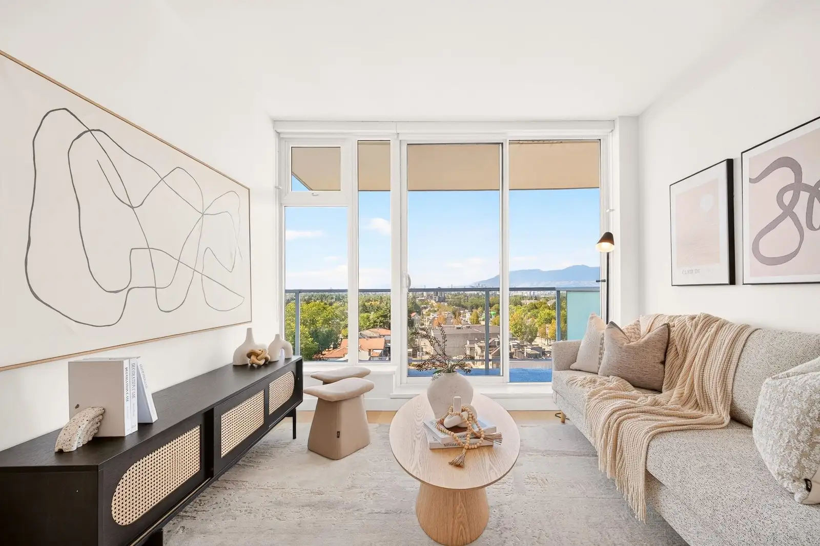 1105 4638 GLADSTONE STREET, Vancouver BC V5N 0G5