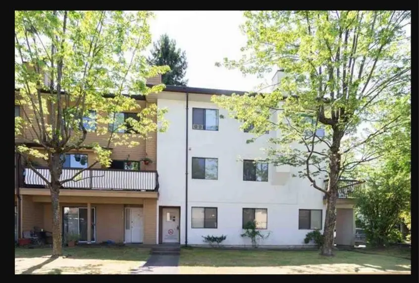 202 13316 71B AVENUE, Surrey BC V3W 7Z4