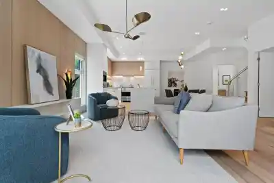 5485 LARCH STREET, Vancouver BC V5P 2E6