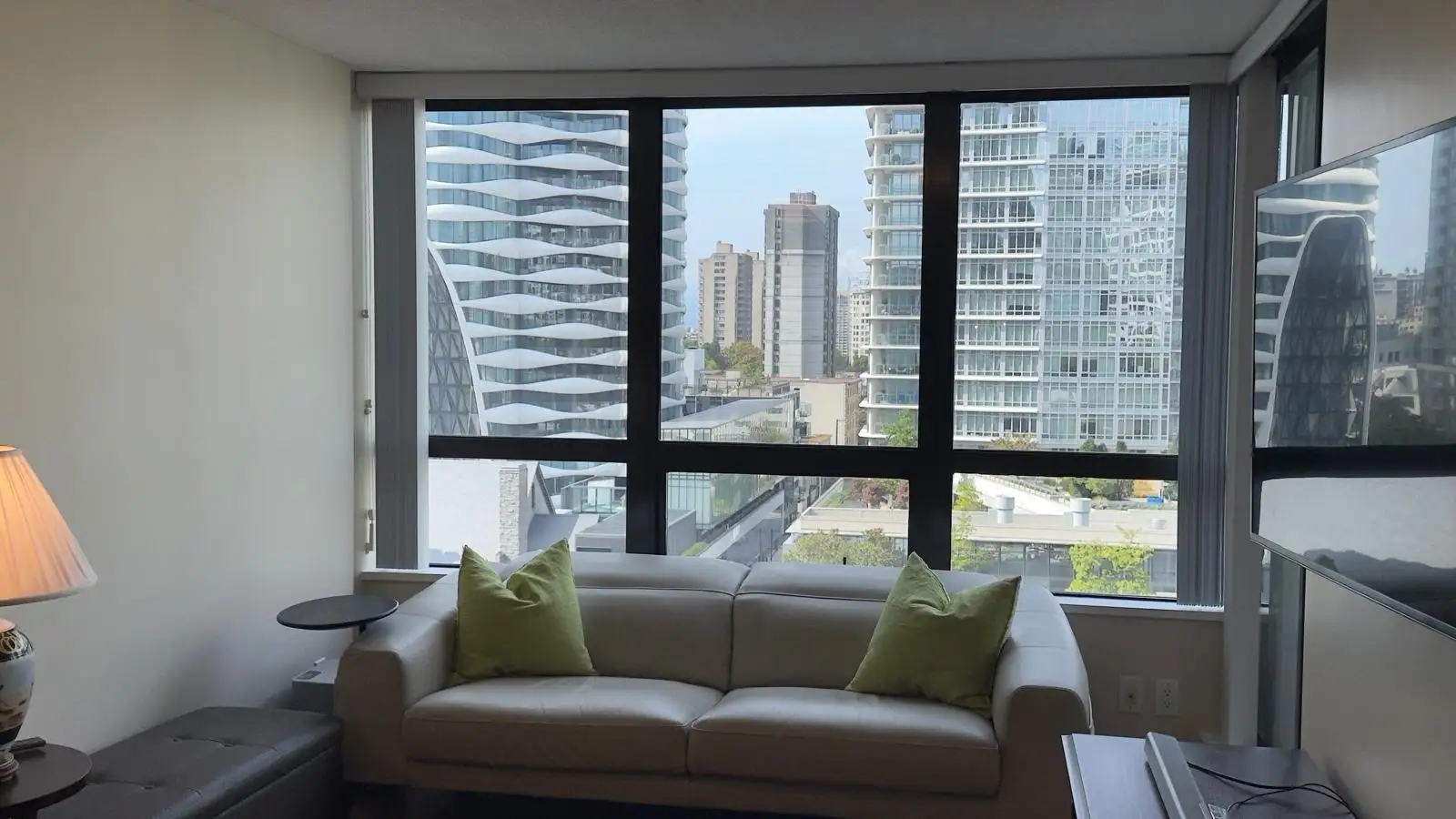 1406 938 SMITHE STREET, Vancouver BC V6Z 3H8