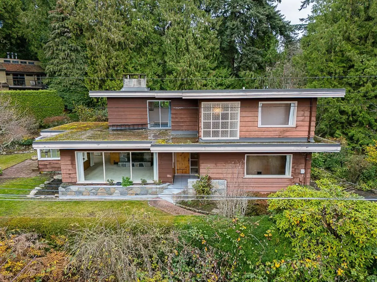 2847 MATHERS AVENUE, West Vancouver BC V7V 2J8
