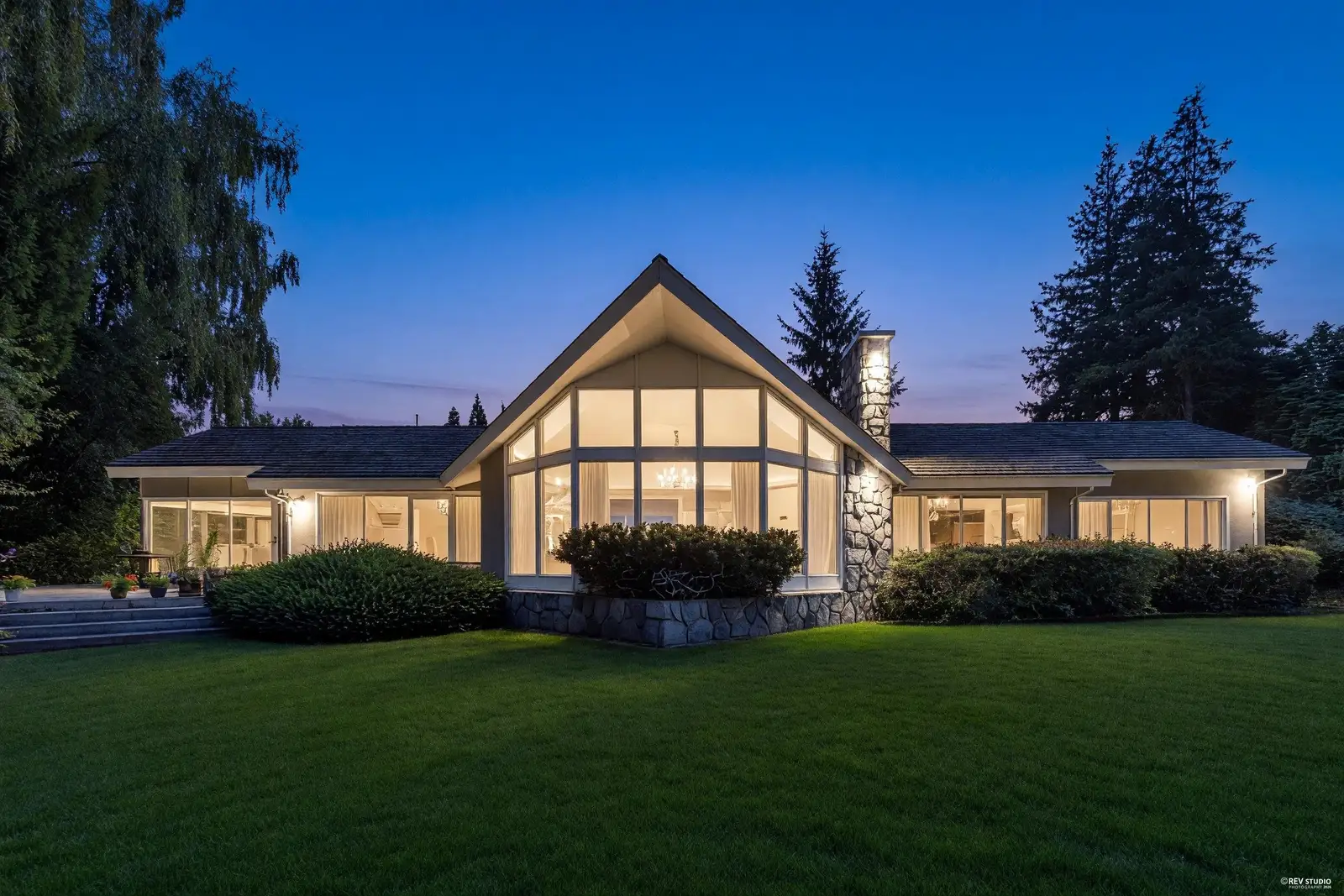 5985 NEWTON WYND, Vancouver BC V6T 1H8