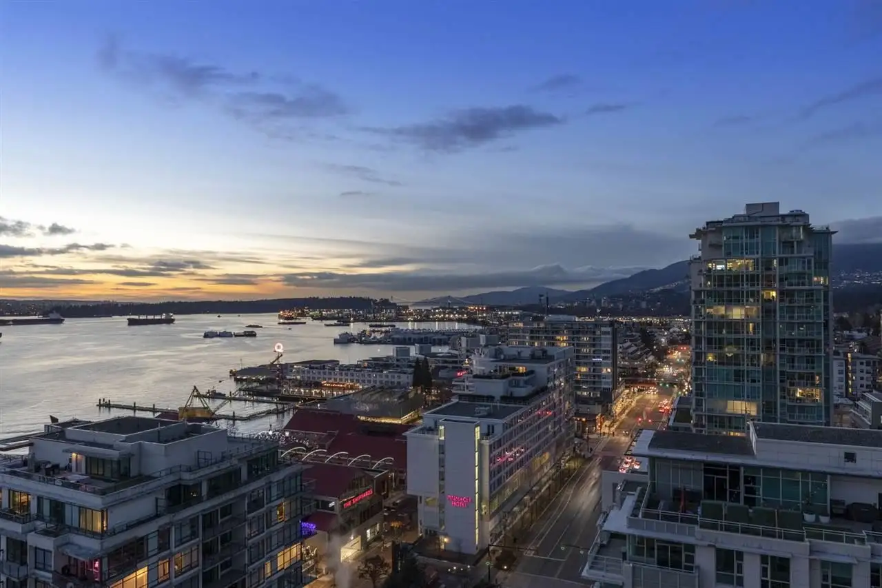 2107 188 E ESPLANADE, North Vancouver BC V7L 4Y1