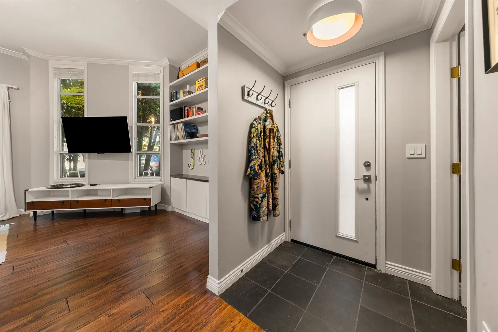 709 PRIOR STREET, Vancouver BC V6A 2G8