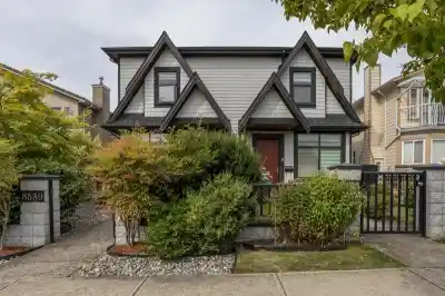 8559 MONTCALM STREET, Vancouver BC V6P 4P6