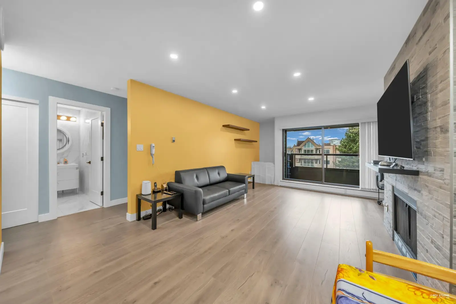 317 8600 ACKROYD ROAD, Richmond BC V6X 3G1