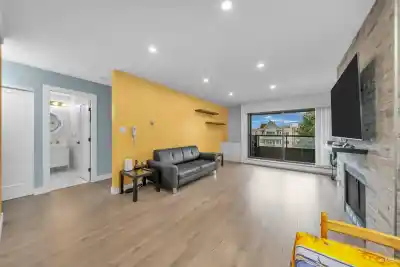 317 8600 ACKROYD ROAD, Richmond BC V6X 3G1