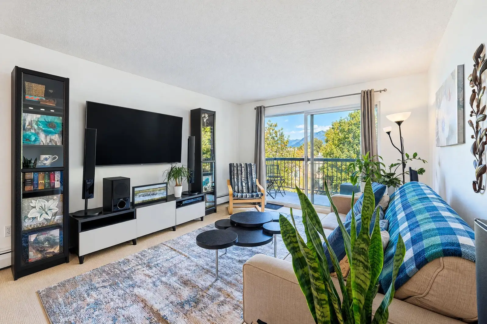 312 2320 TRINITY STREET, Vancouver BC V5L 4W7