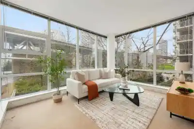 605 633 KINGHORNE MEWS, Vancouver BC V6Z 3H3