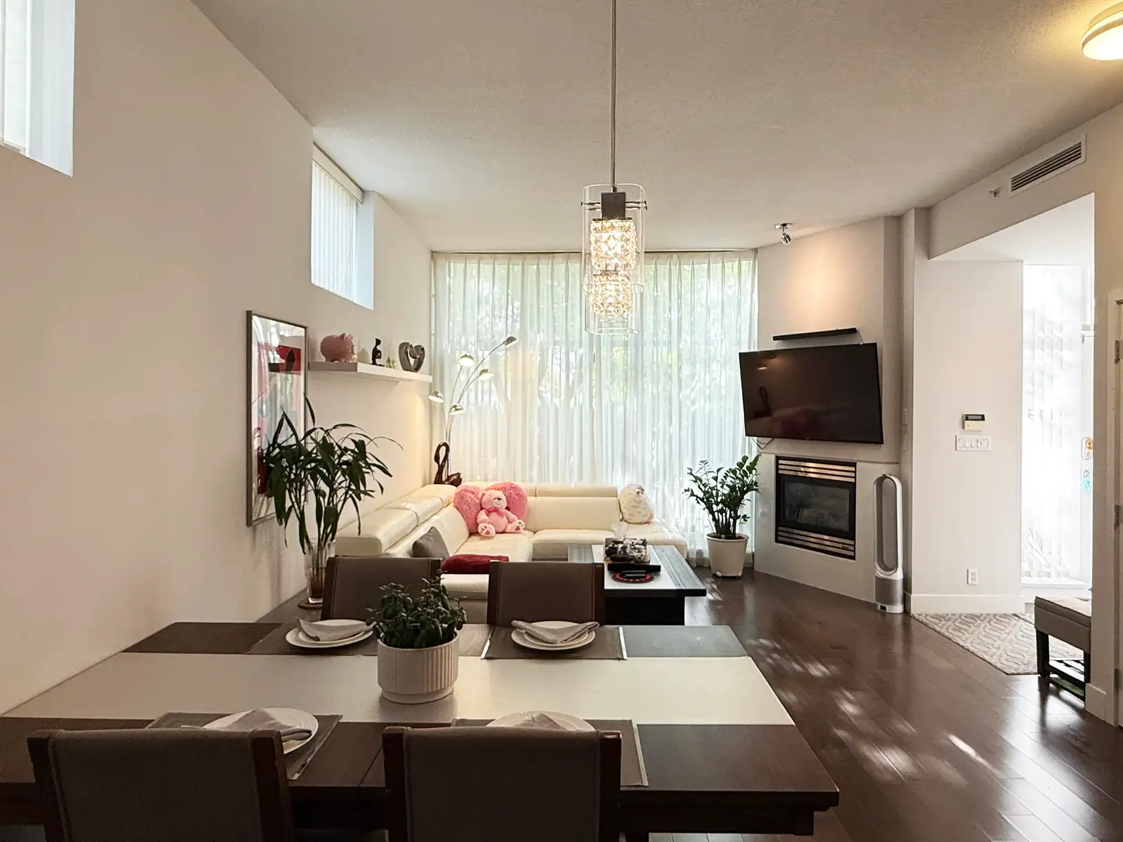 1485 HOMER STREET, Vancouver BC V6Z 3C8