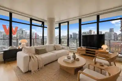 2105 108 W CORDOVA STREET, Vancouver BC V6B 0G5