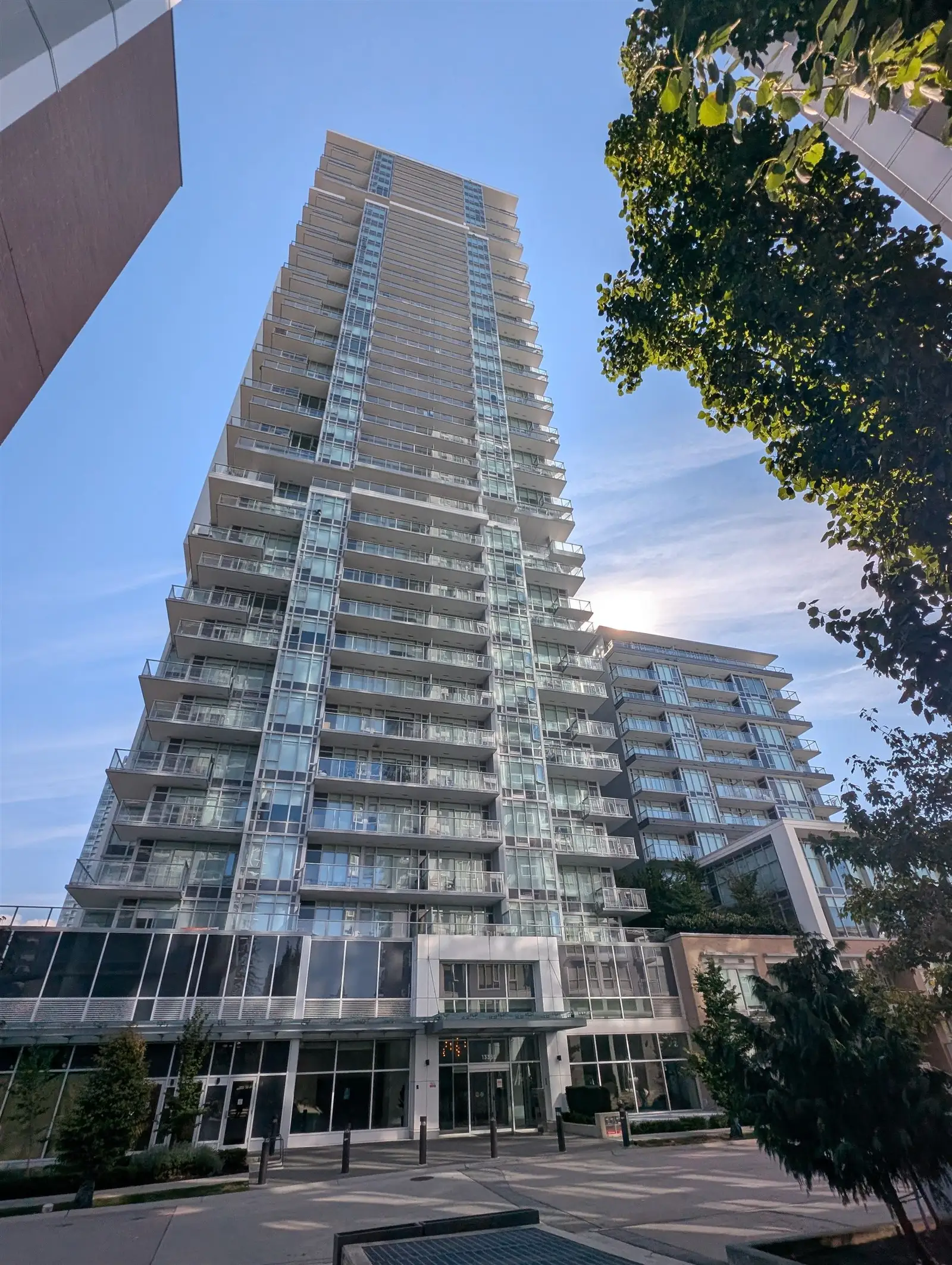 #915 13350 CENTRAL AVENUE, Surrey BC V3T 0S1