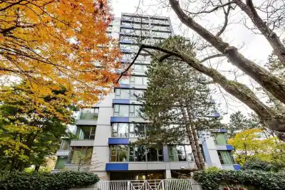 403 5425 YEW STREET, Vancouver BC V6M 3X7