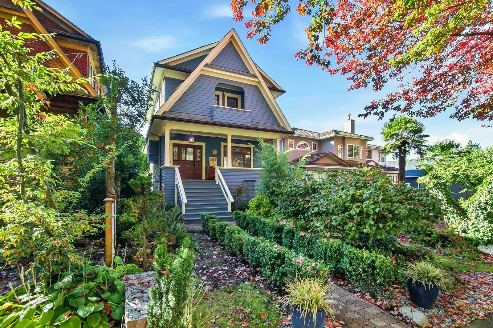 2580 CAMBRIDGE STREET, Vancouver BC V5K 1L4