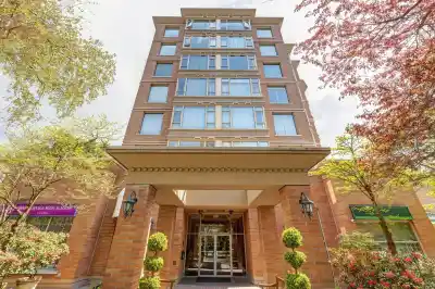 504 2580 TOLMIE STREET, Vancouver BC V6R 4R4