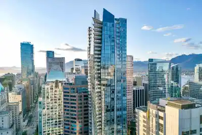2902 667 HOWE STREET, Vancouver BC V6C 0B5