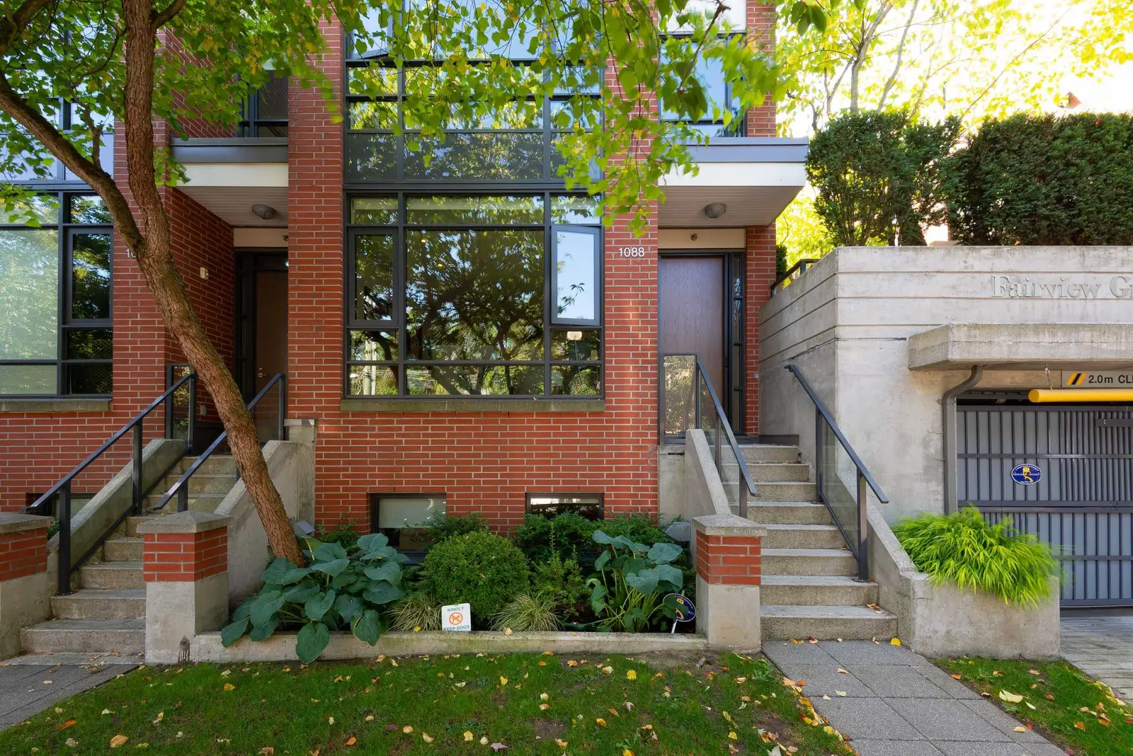 1088 W 7TH AVENUE, Vancouver BC V6H 0B5