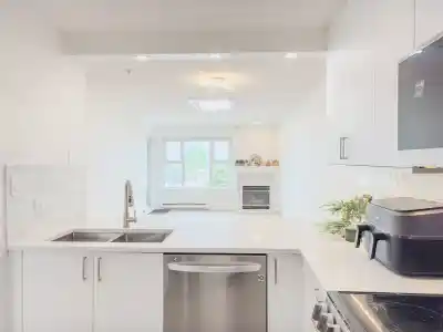 311 4893 CLARENDON STREET, Vancouver BC V5R 3J3