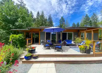 1330 COTTAGE WAY, Galiano Island BC V0N 1P0