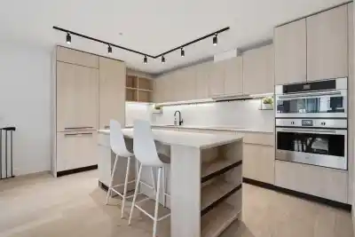 3960 DUMFRIES STREET, Vancouver BC V5N 0J1