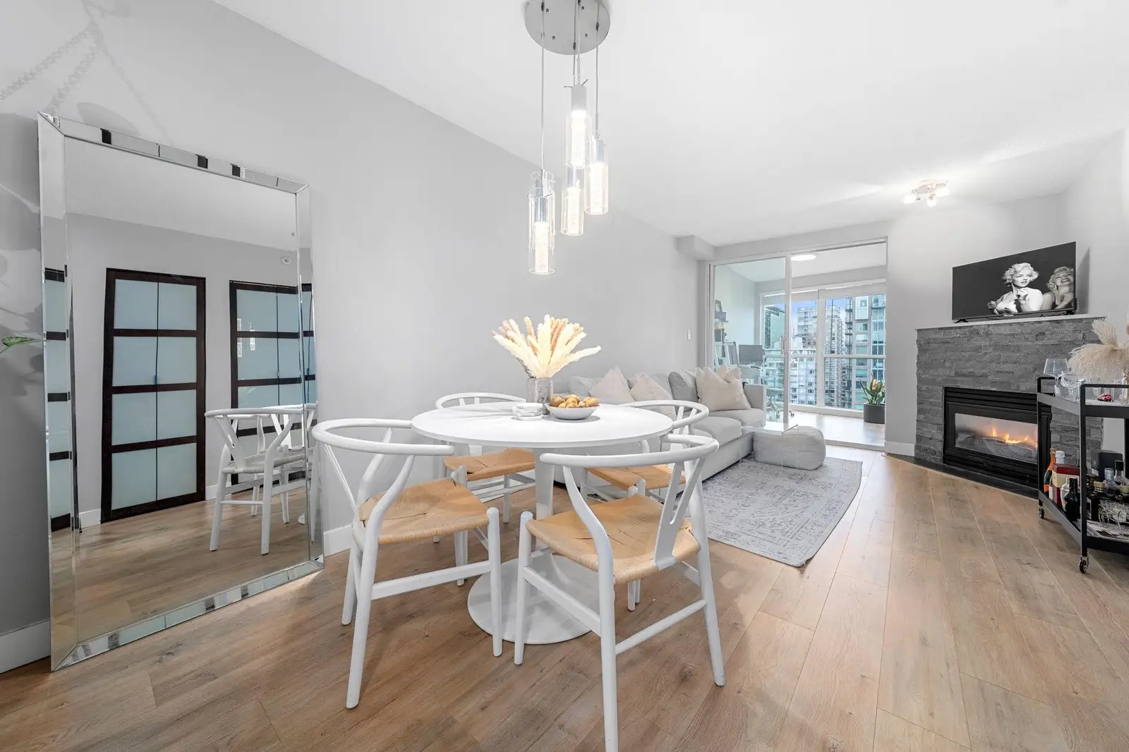 2803 939 HOMER STREET, Vancouver BC V6B 2W6