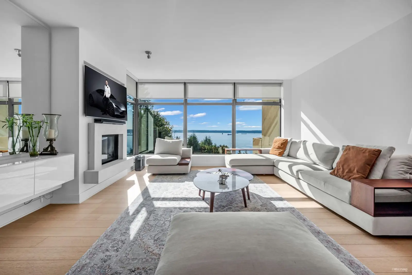 401 3315 CYPRESS PLACE, West Vancouver BC V7S 3J7
