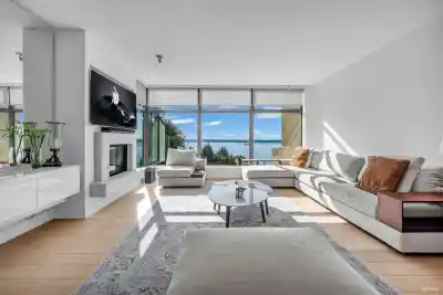 401 3315 CYPRESS PLACE, West Vancouver BC V7S 3J7