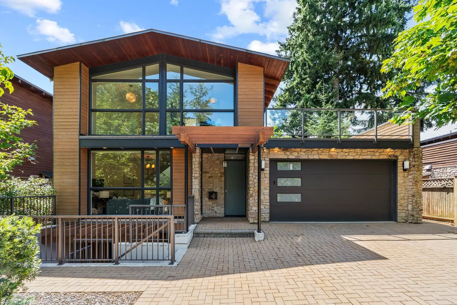6528 MARINE DRIVE, West Vancouver BC V7W 2S7
