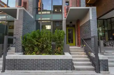 1135 HORNBY STREET, Vancouver BC V6Z 1W1