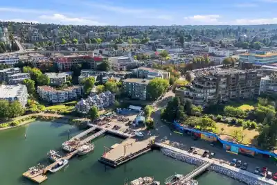 105 1510 W 1ST AVENUE, Vancouver BC V6J 4S3