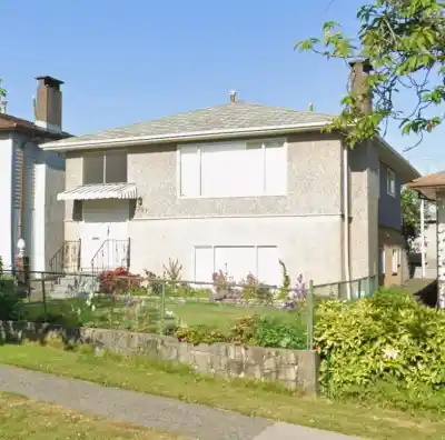 3057 RUPERT STREET, Vancouver BC V5M 3V1