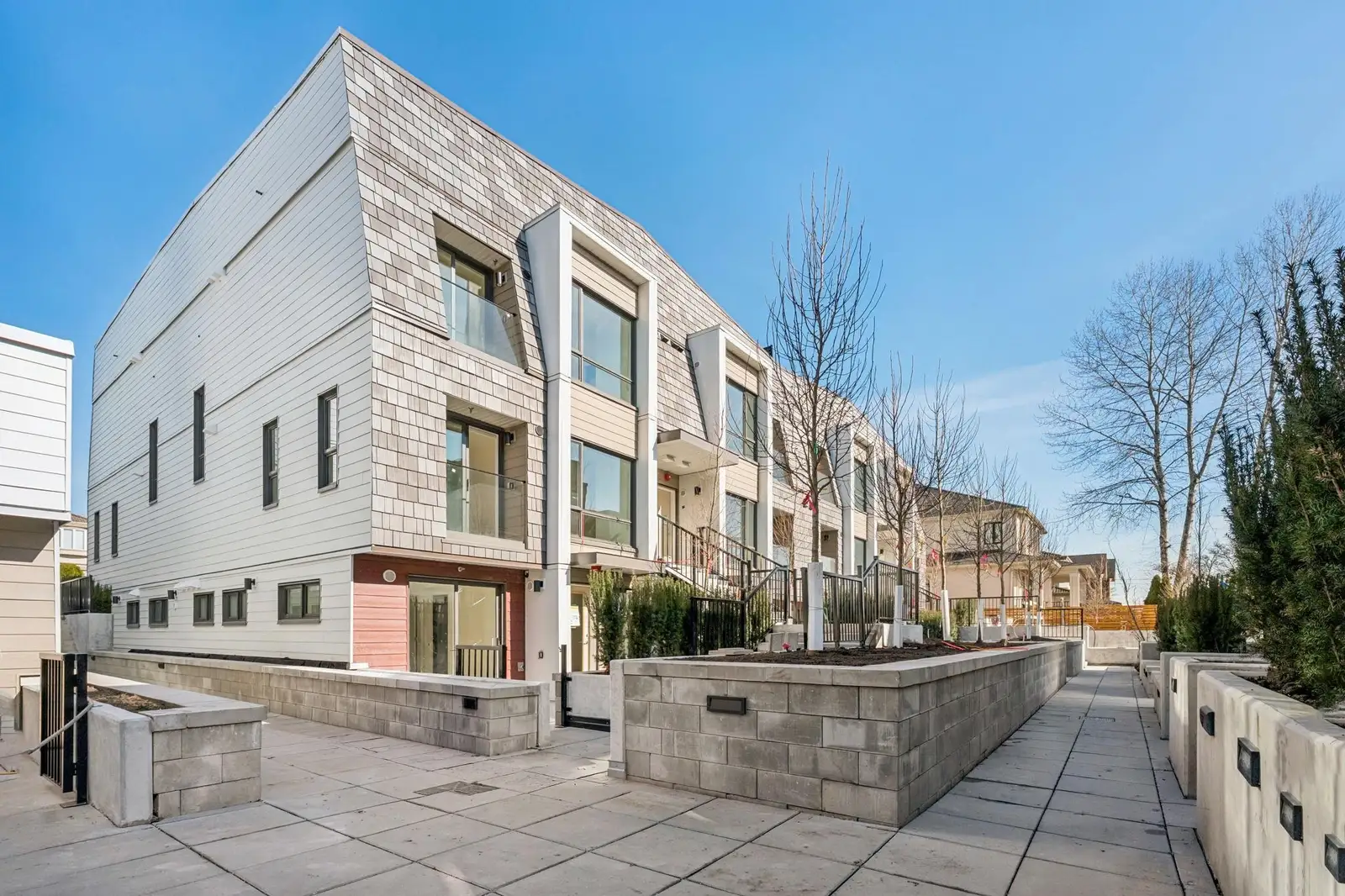 153 408 W 45TH AVENUE, Vancouver BC V5Y 0P6