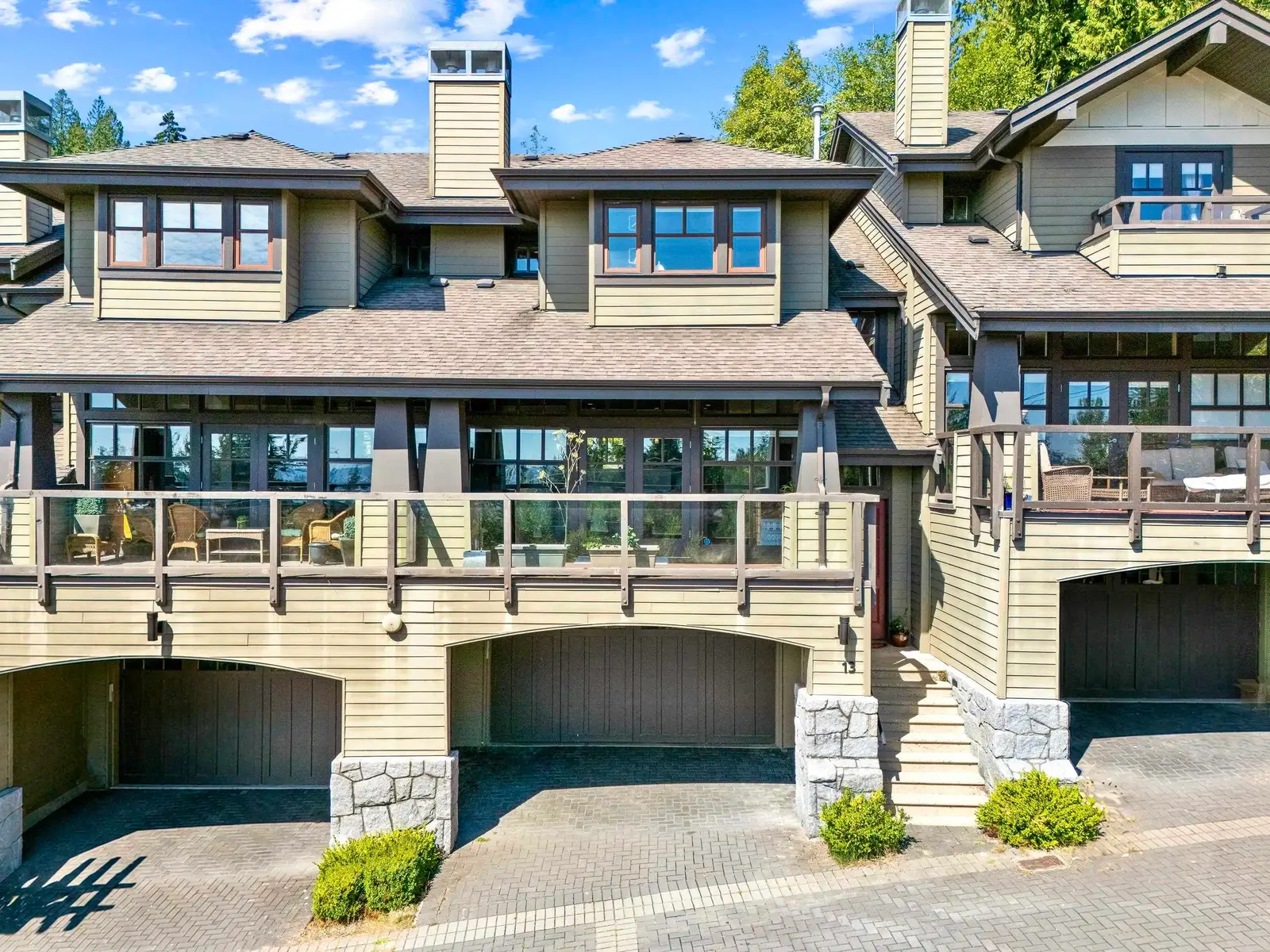 13 2555 SKILIFT ROAD, West Vancouver BC V7S 3K1