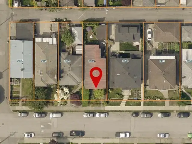 2935 ADANAC STREET, Vancouver BC V5K 2N4